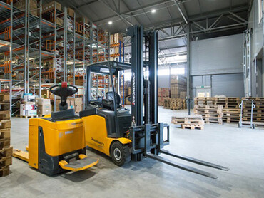 Как выбрать пол для склада