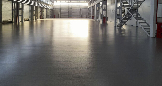 Виробництво деревно-стружкових матеріалів «ВиЯр»:  Площа: 12000 м2 Flowcoat SF41