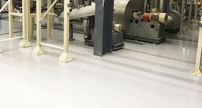 Кременчуцька тютюнова фабрика "JTI ”:  Площа: 500 м2 Flowcoat SF41